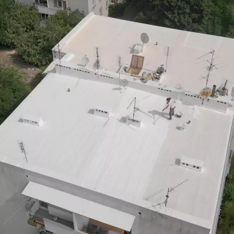 Neoproof Polyurea R – zaawansowana membrana hydroizolacyjna do dachów i tarasów