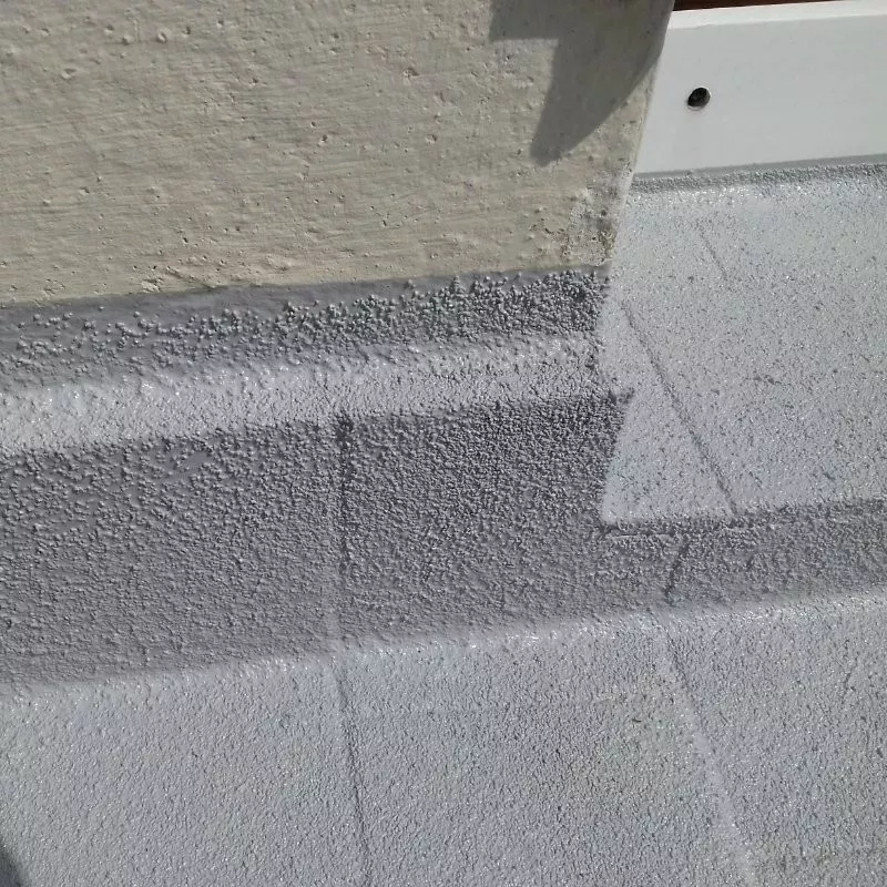 Neoproof Polyurea R – zaawansowana membrana hydroizolacyjna do dachów i tarasów